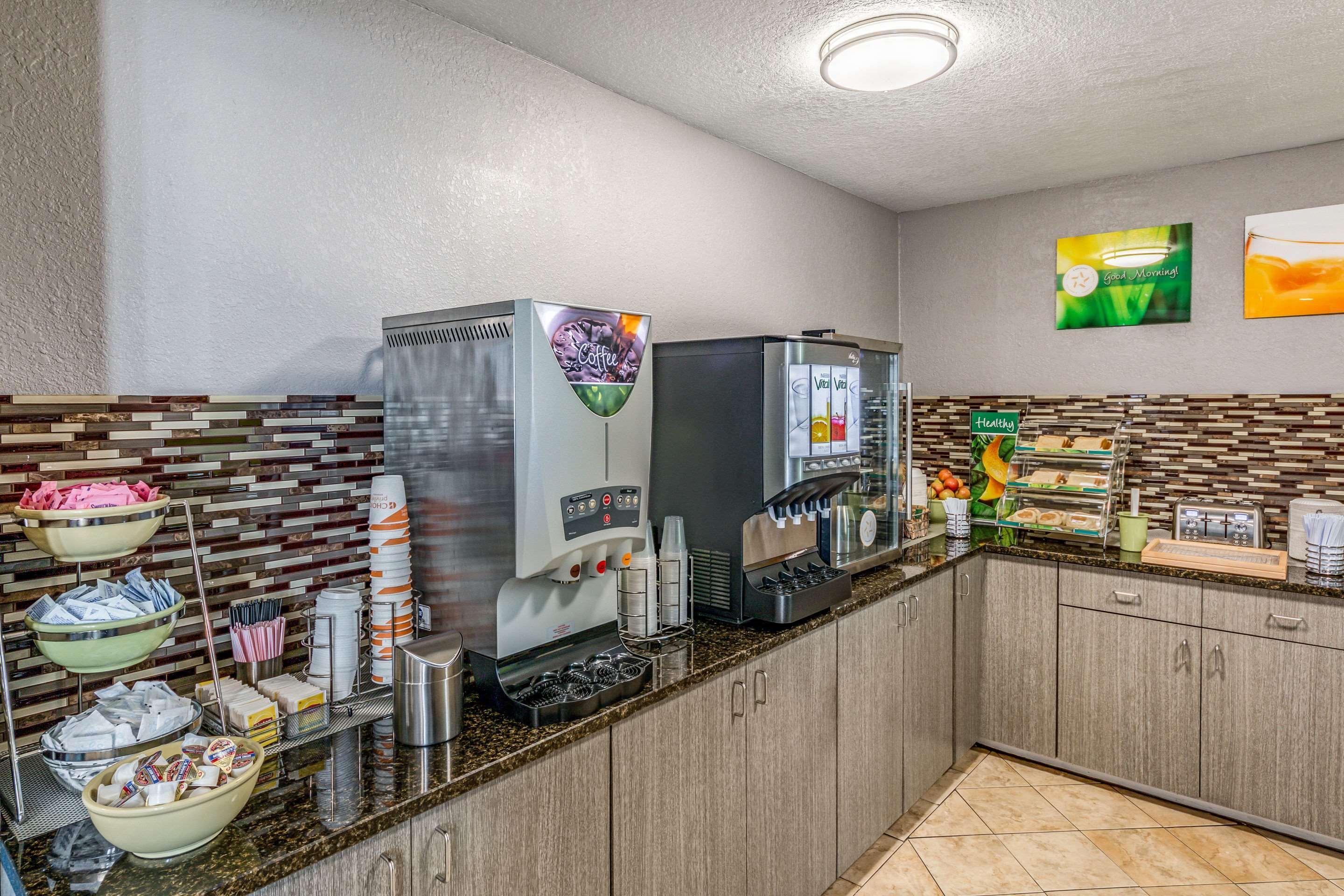 Quality Inn I-10 East Near Frost Bank Center San Antonio Eksteriør bilde
