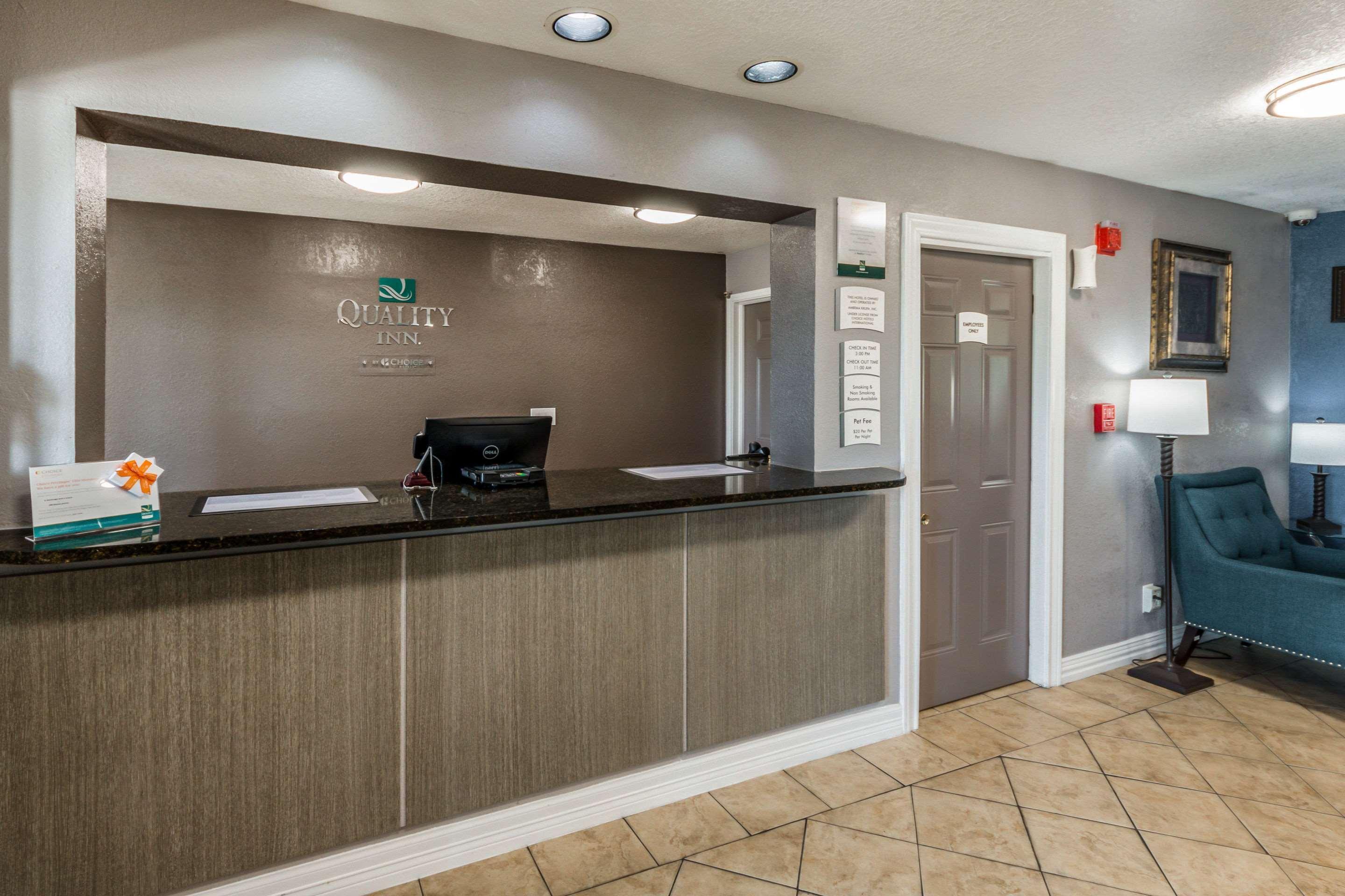 Quality Inn I-10 East Near Frost Bank Center San Antonio Eksteriør bilde