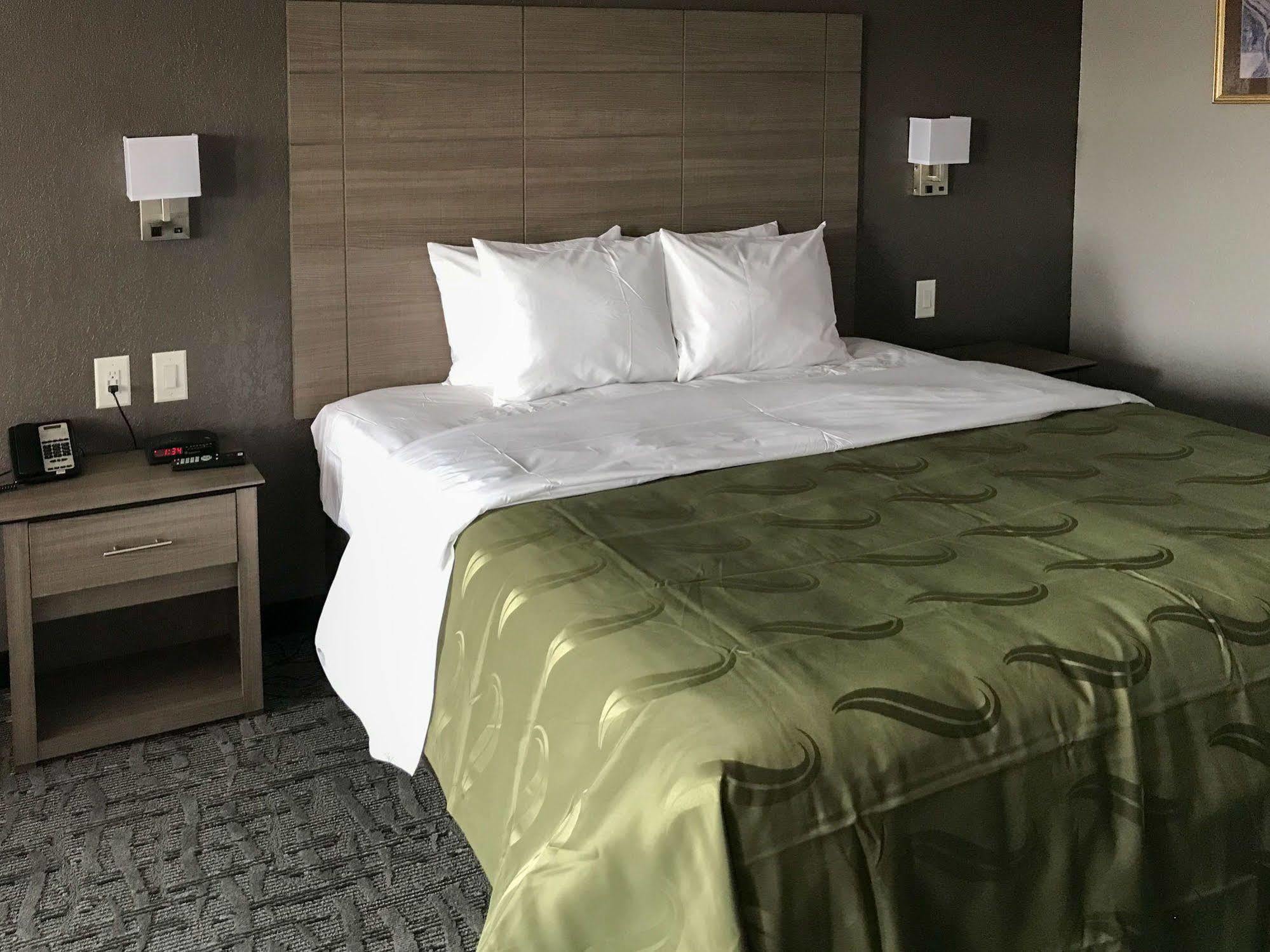 Quality Inn I-10 East Near Frost Bank Center San Antonio Eksteriør bilde